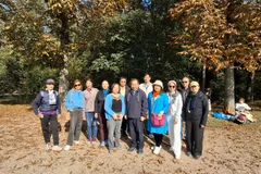 广外、北二外、西外法国校友会联合举办的秋季徒步拾栗活动圆满举行